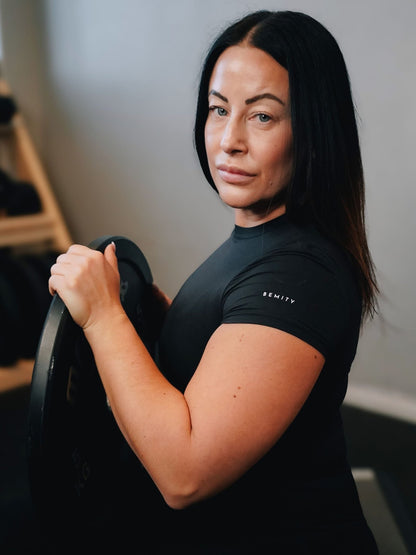 BEMITY CROP Tränings T-shirt - TRÄNING & PERFORMANCE BUTIKEN