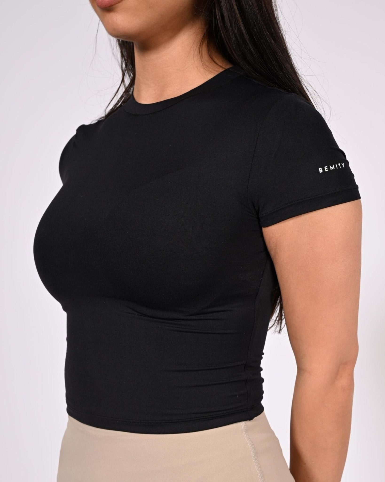 BEMITY CROP Tränings T-shirt - TRÄNING & PERFORMANCE BUTIKEN