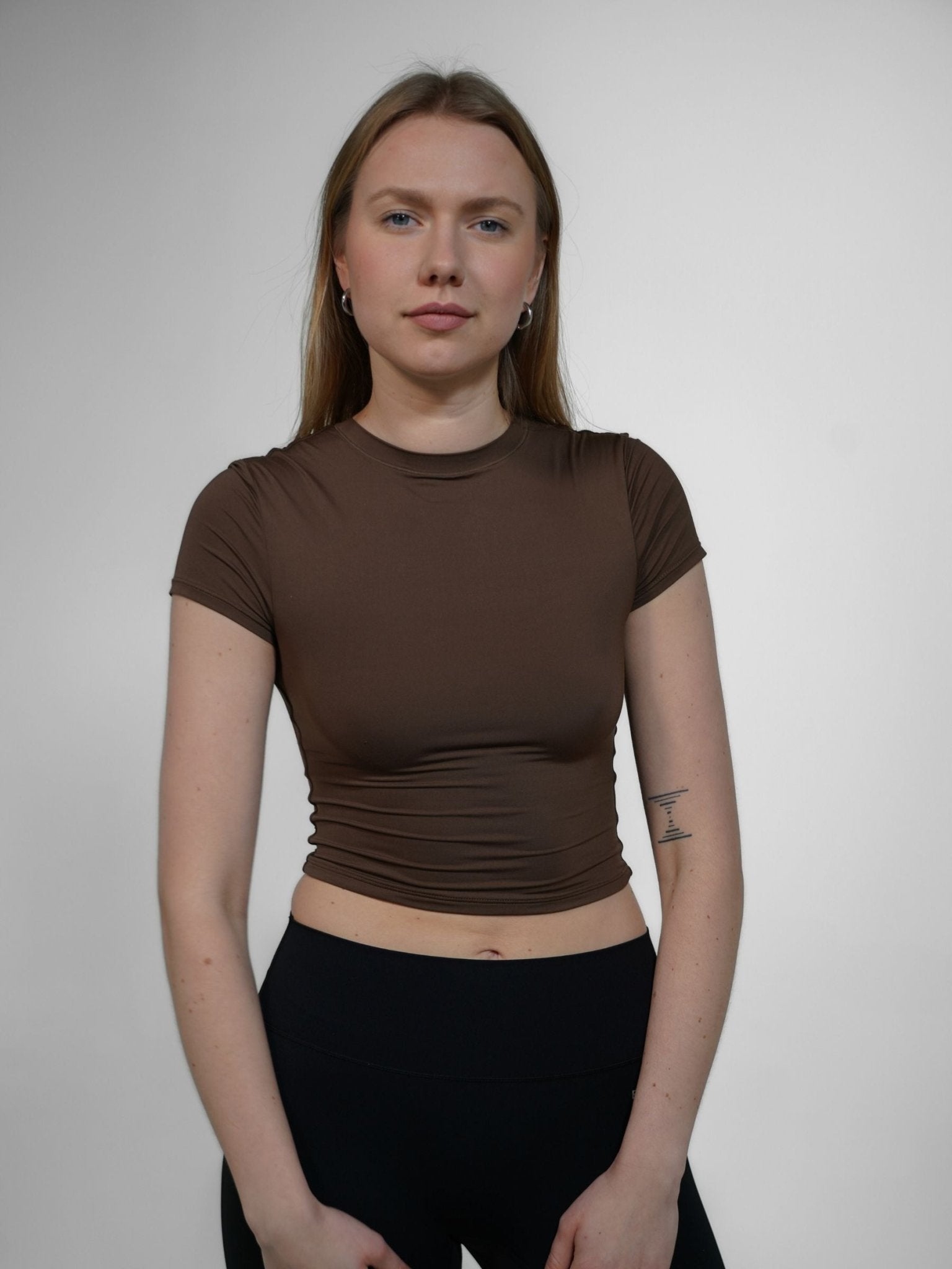BEMITY CROP Tränings T-shirt - TRÄNING & PERFORMANCE BUTIKEN