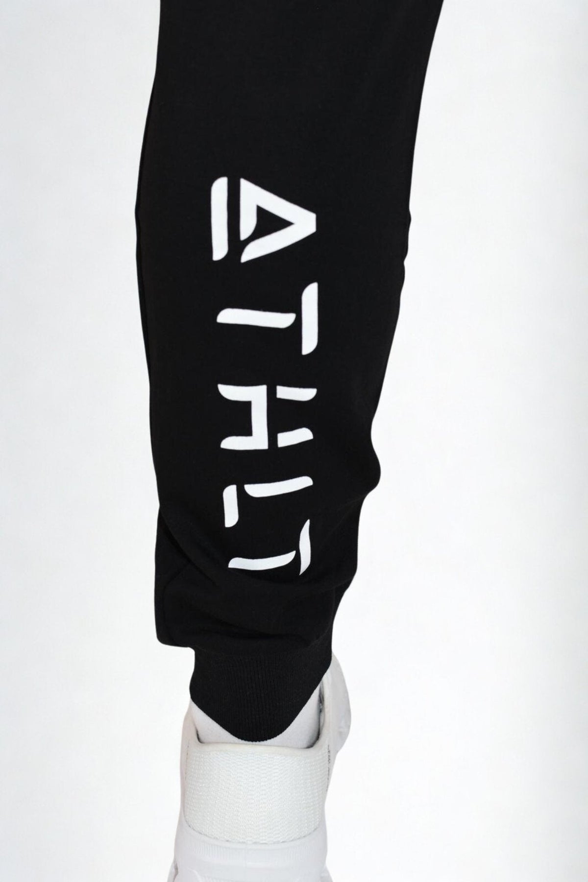 Herr slim fit sweatpants | Zagreus joggers med vadlogga - TRÄNING & PERFORMANCE BUTIKEN