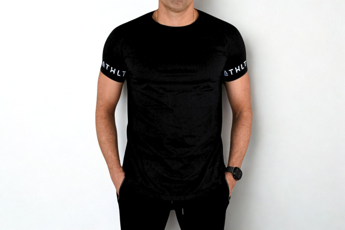 Herr slim fit T-shirt | ATHLT bicepslogga - TRÄNING & PERFORMANCE BUTIKEN