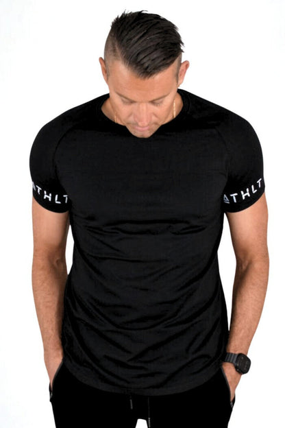 Herr slim fit T-shirt | ATHLT bicepslogga - TRÄNING & PERFORMANCE BUTIKEN
