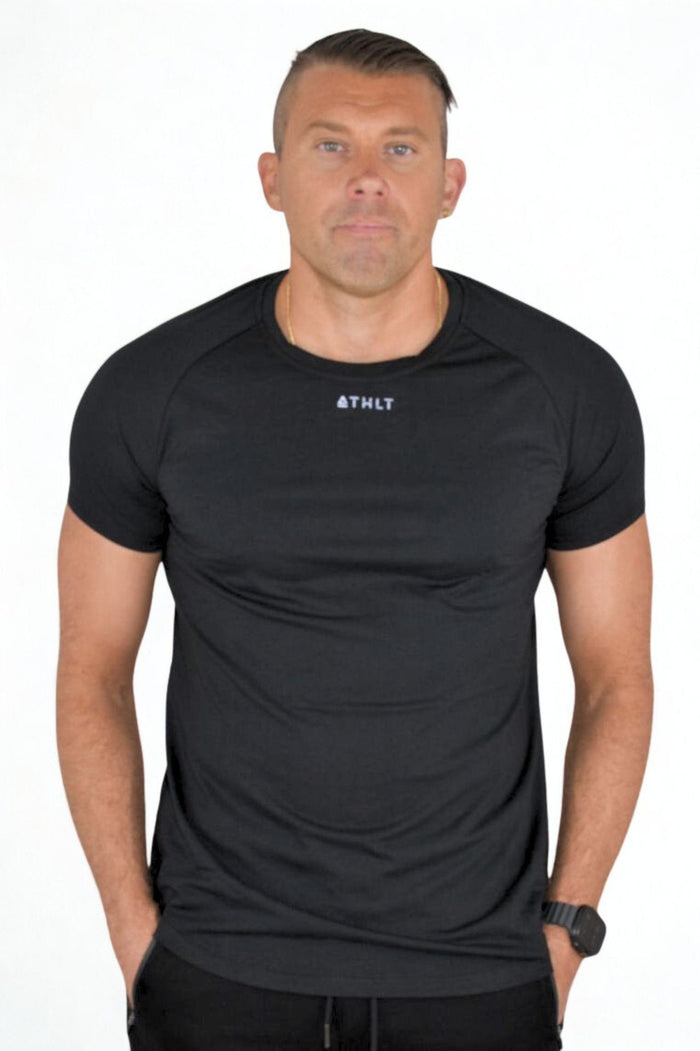 Herr slim fit T-shirt | ATHLT logga på bröstet