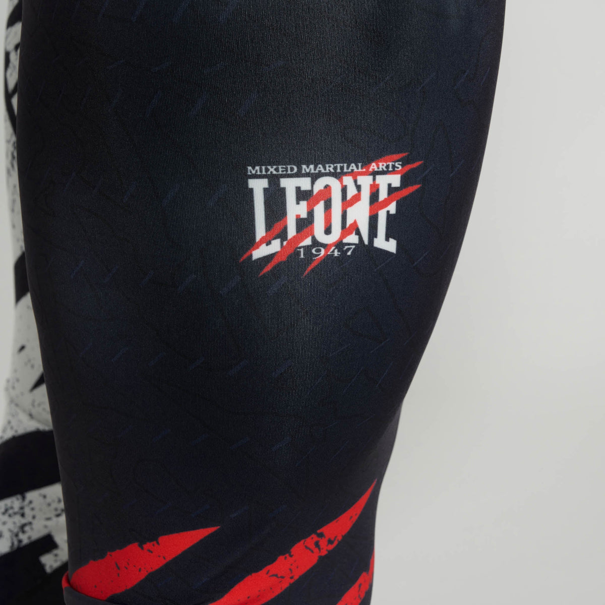 Leone 1947 Leggings för Man Primal Instinct Bold AB944 - TRÄNING & PERFORMANCE BUTIKEN