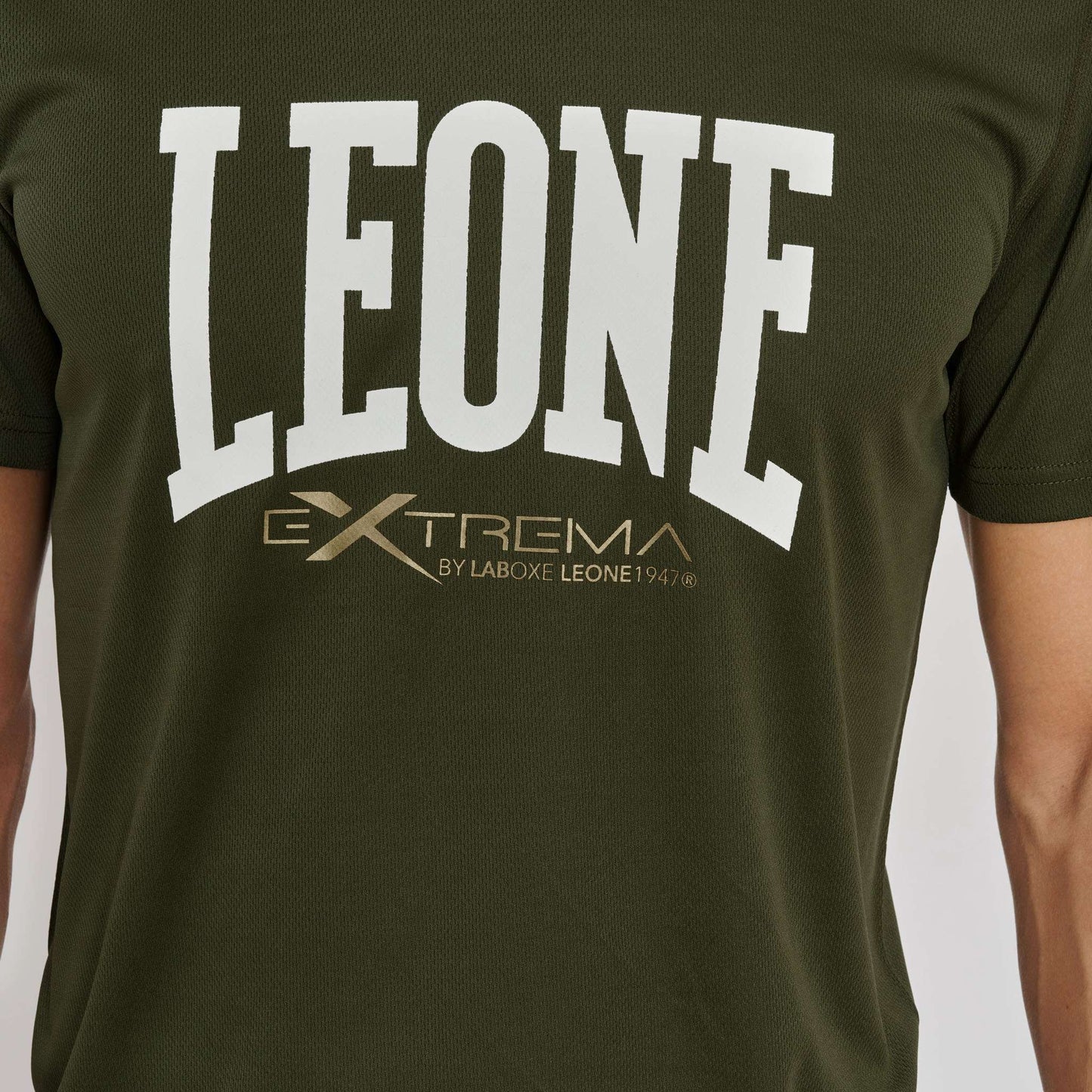 Leone 1947 Logo T-shirt ABX106 - TRÄNING & PERFORMANCE BUTIKEN
