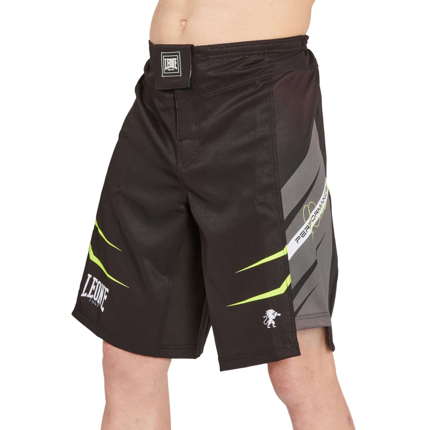 Leone 1947 MMA Shorts AB957F REVO FLUO - TRÄNING & PERFORMANCE BUTIKEN