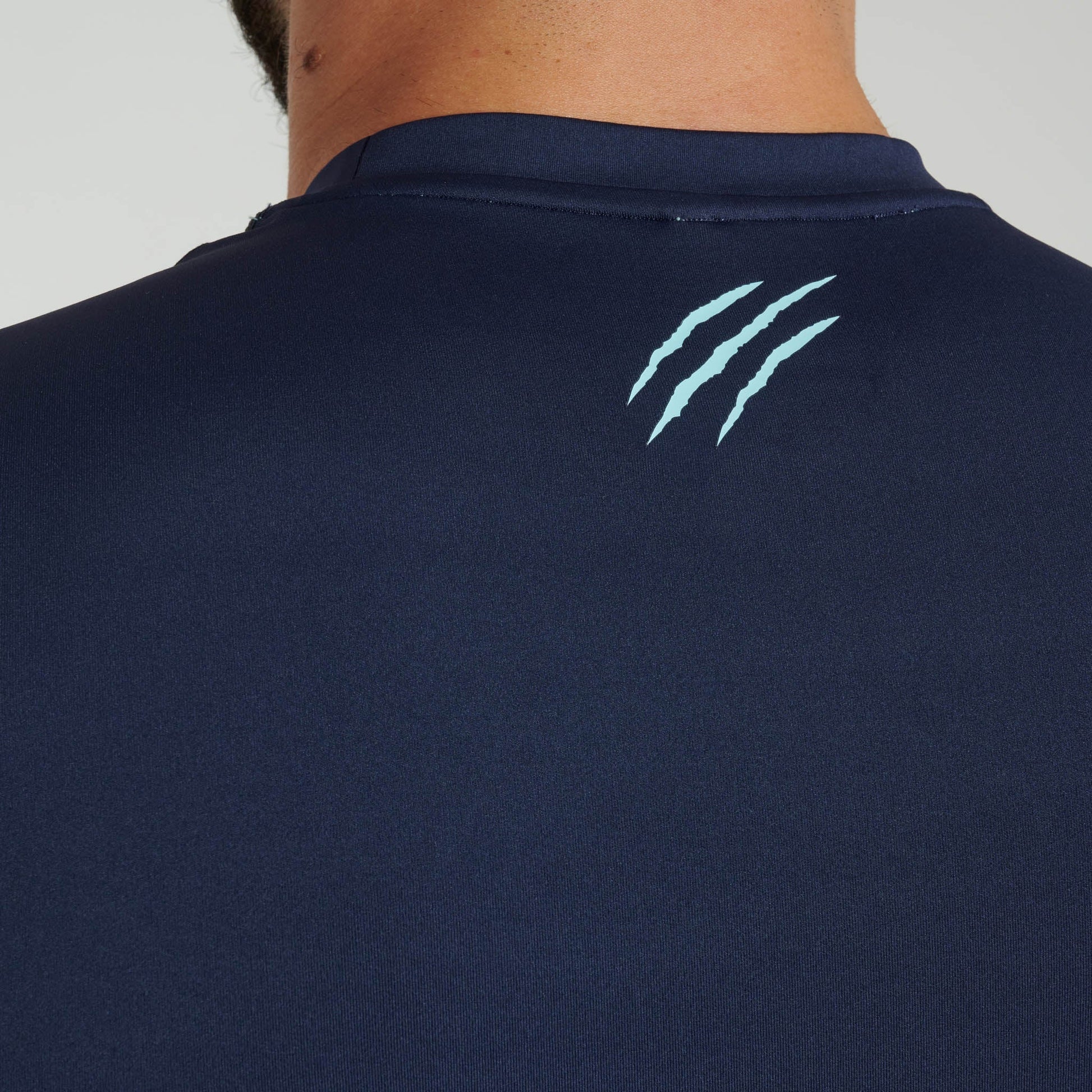 Leone 1947 Rashguard AB909 - TRÄNING & PERFORMANCE BUTIKEN