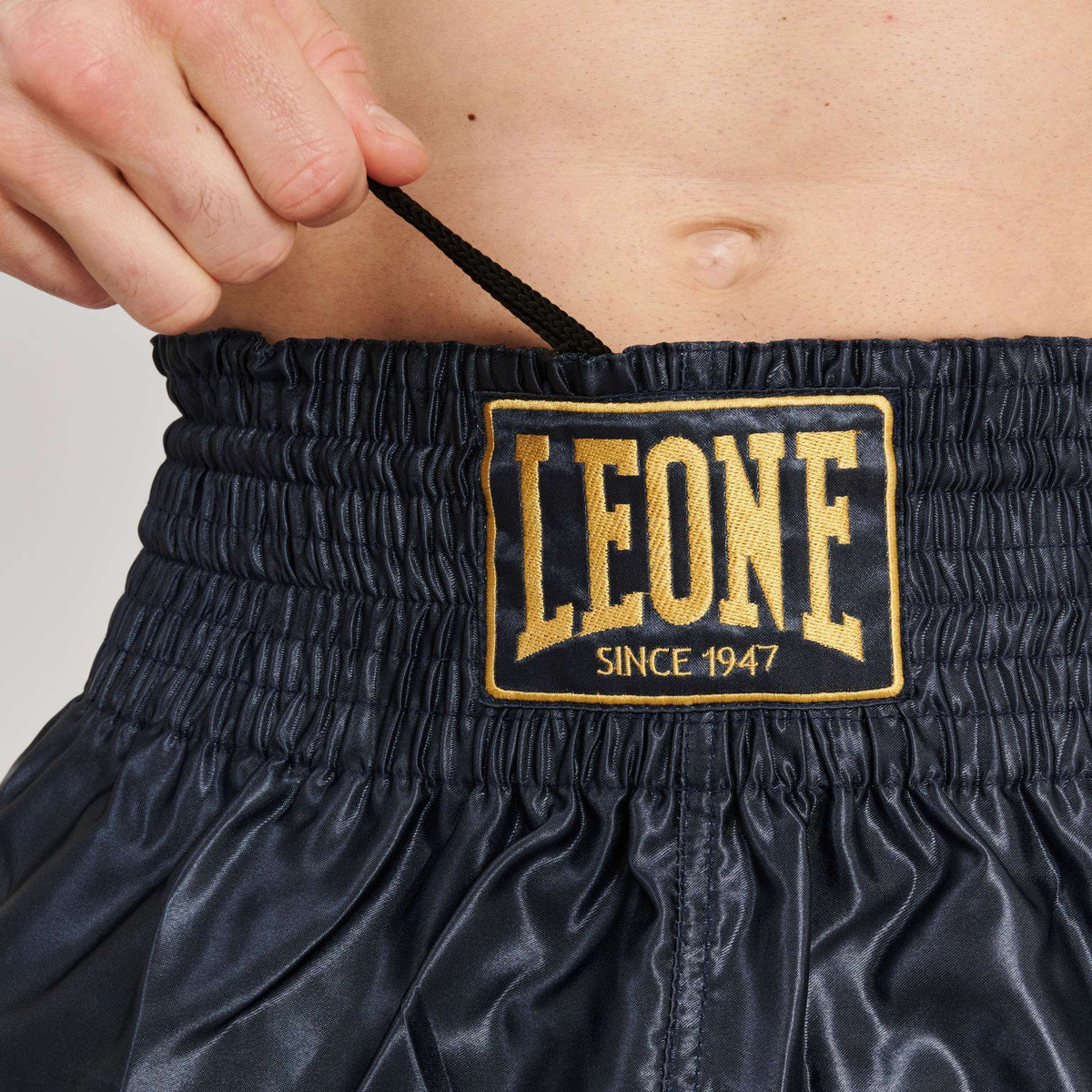 Leone 1947 Thaishorts AB970 - TRÄNING & PERFORMANCE BUTIKEN