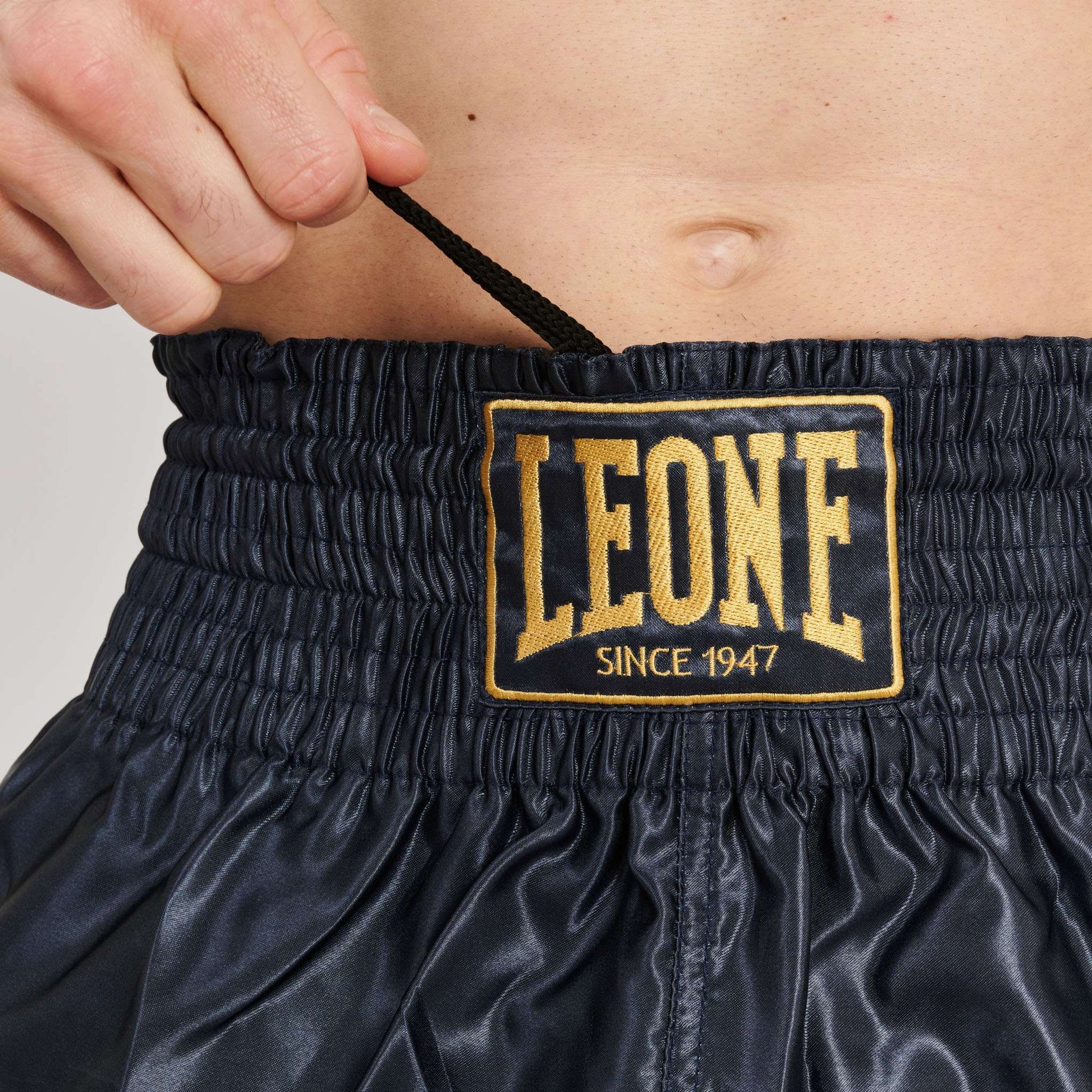 Leone 1947 Thaishorts AB970 - TRÄNING & PERFORMANCE BUTIKEN