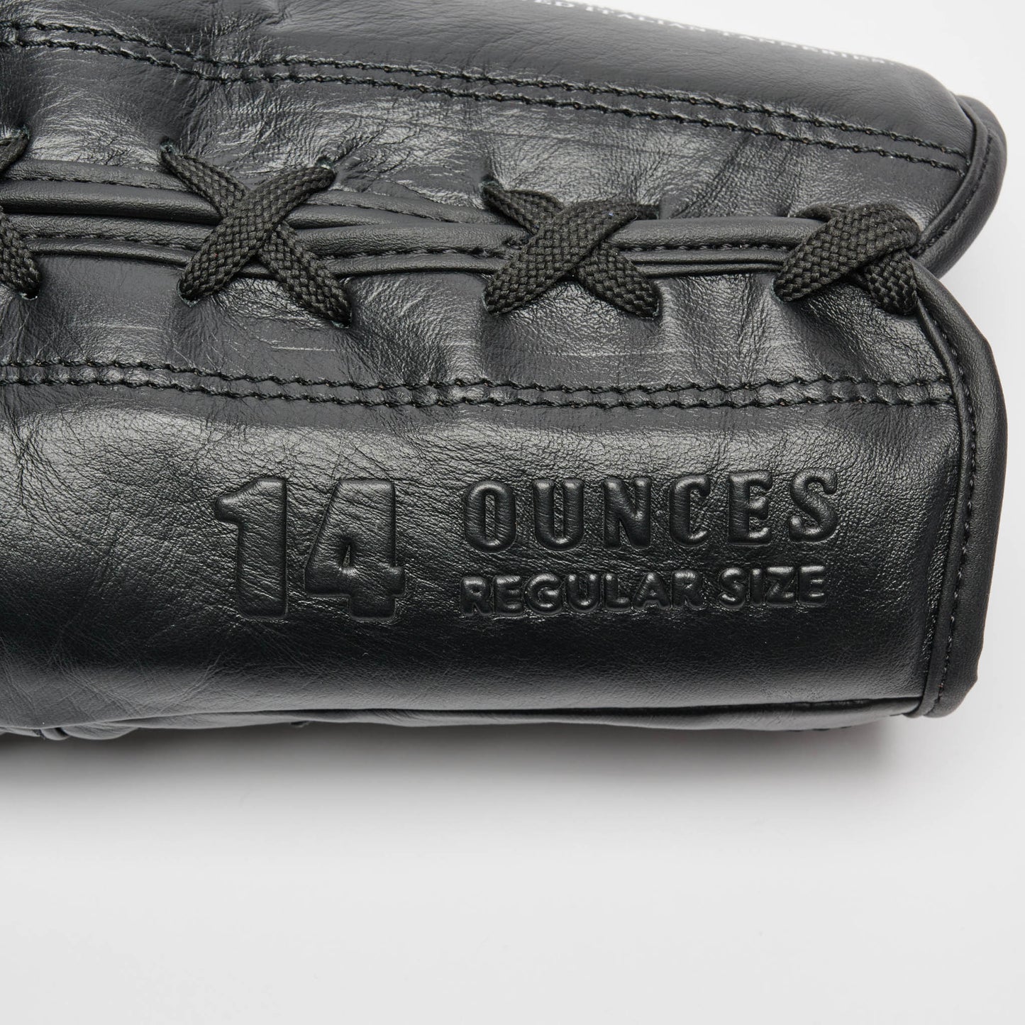 Leone 1947 The Greatest Boxningshandskar med snörning GN111L - TRÄNING & PERFORMANCE BUTIKEN