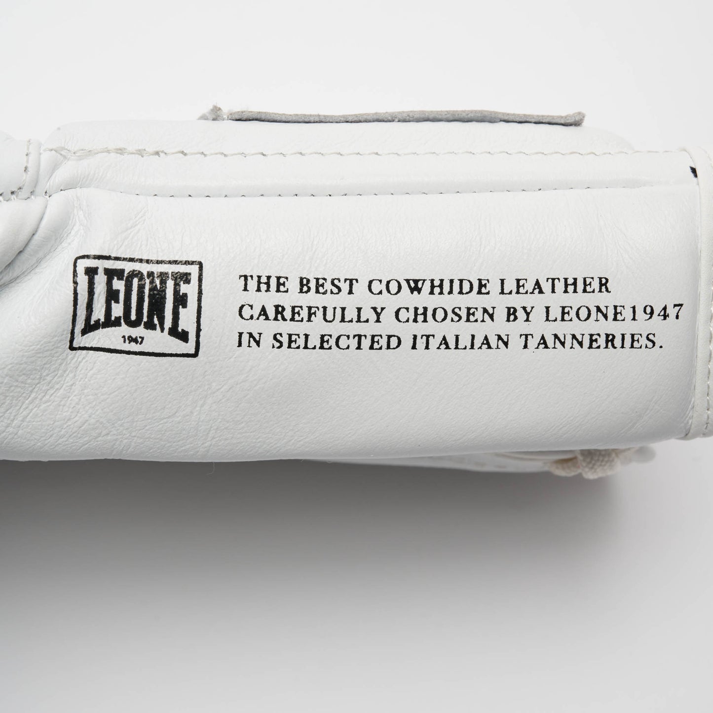 Leone 1947 The Greatest Boxningshandskar med snörning GN111L - TRÄNING & PERFORMANCE BUTIKEN