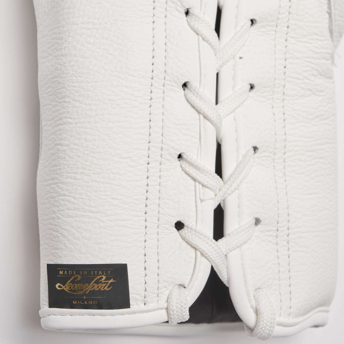 Leone Sport Romeo Classico Boxningshandskar med Snörning GNR02L - TRÄNING & PERFORMANCE BUTIKEN