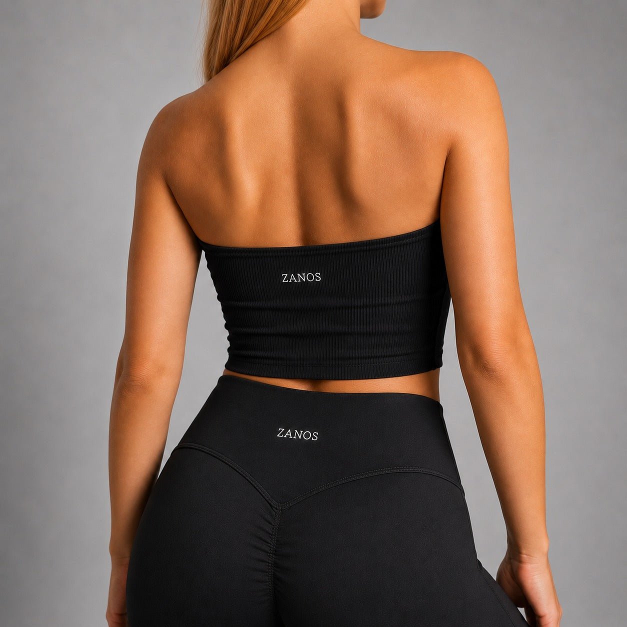 NOIR Bandeau Top Black Ribbed - TRÄNING & PERFORMANCE BUTIKEN