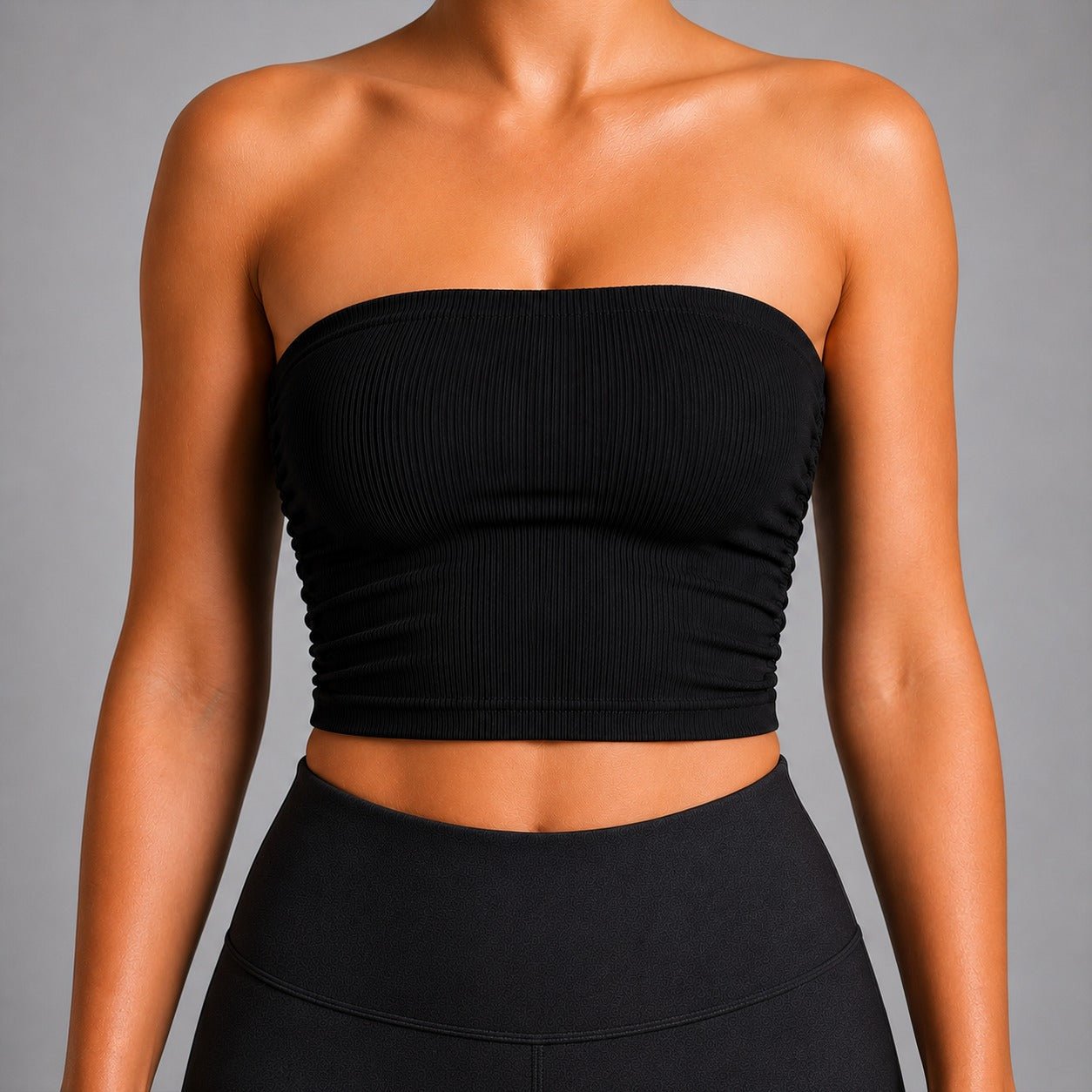 NOIR Bandeau Top Black Ribbed - TRÄNING & PERFORMANCE BUTIKEN