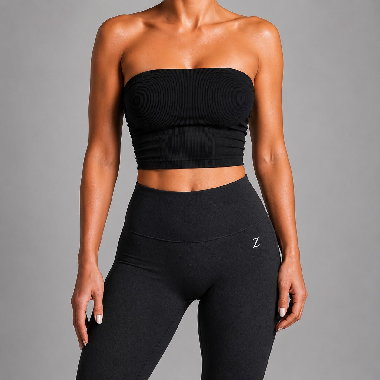 NOIR Bandeau Top Black Ribbed - TRÄNING & PERFORMANCE BUTIKEN