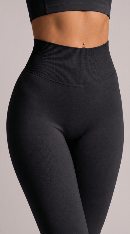 NOIR Scrunch Leggings Black - TRÄNING & PERFORMANCE BUTIKEN