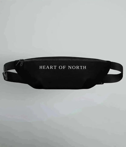 VÄSKA FANNY PACK HEART OF NORTH (SVART) - TRÄNING & PERFORMANCE BUTIKEN